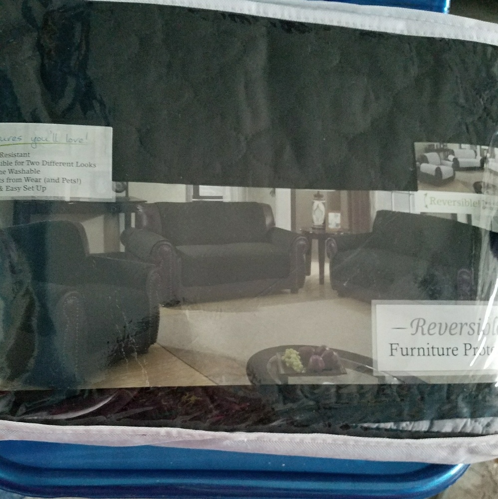 Reversible furniture cover. Sofa.